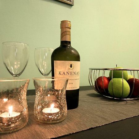 Appartamento Luxury Flat In Kolonaki, 3' Metro Atene Esterno foto
