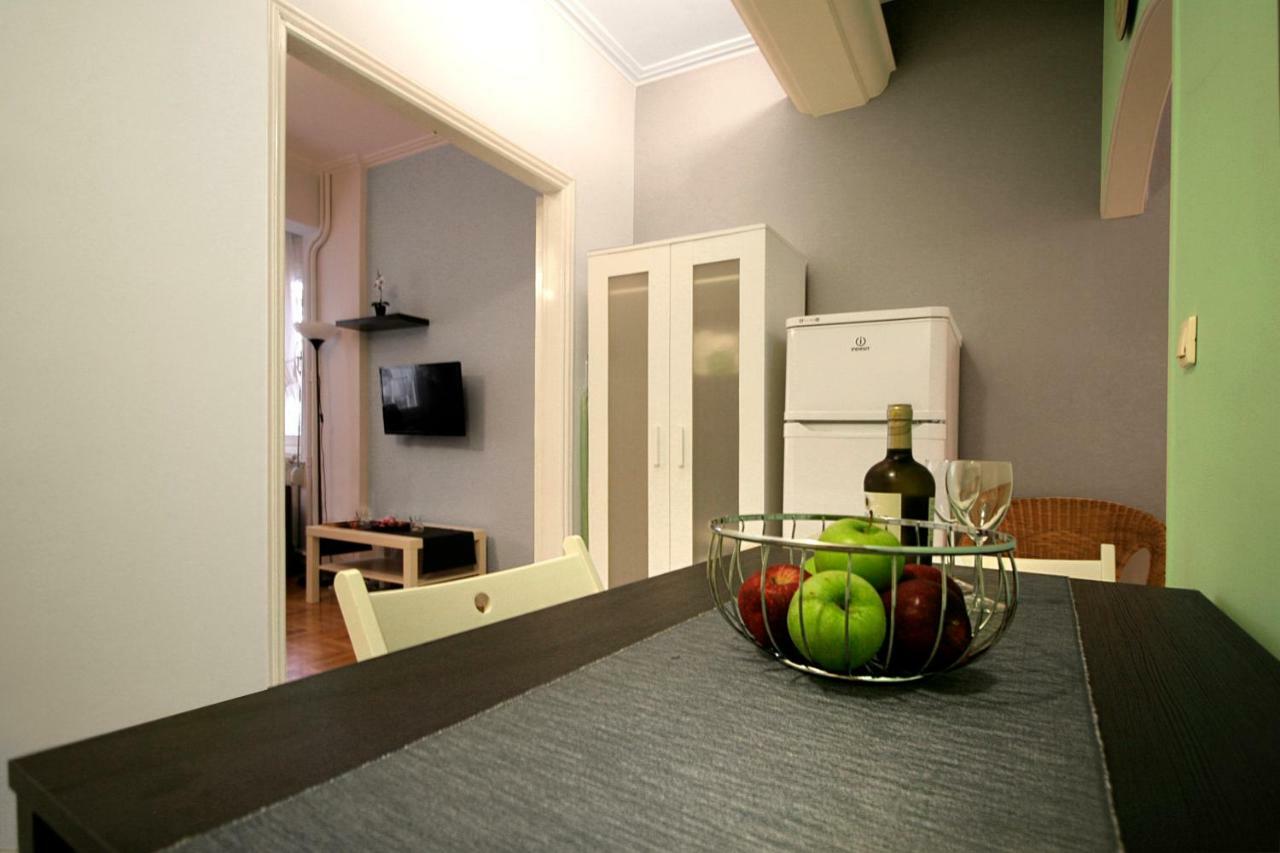 Appartamento Luxury Flat In Kolonaki, 3' Metro Atene Esterno foto